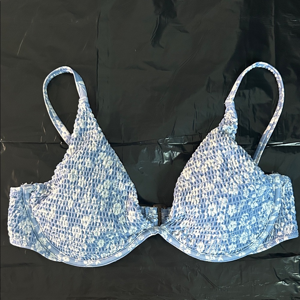 Hollister Blue and White Bikini Top